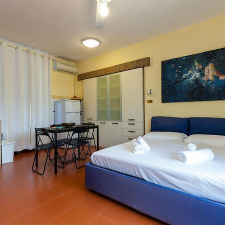 Ferienwohnung Amedeo Savoia - Bh 49 Neapel Exterior foto