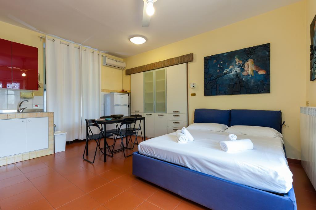 Ferienwohnung Amedeo Savoia - Bh 49 Neapel Exterior foto