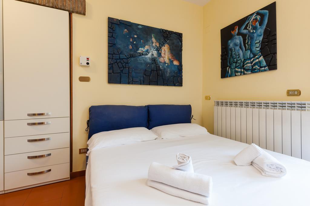 Ferienwohnung Amedeo Savoia - Bh 49 Neapel Exterior foto
