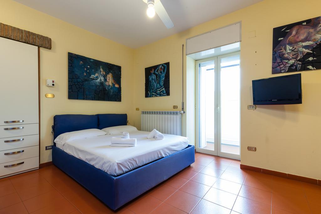 Ferienwohnung Amedeo Savoia - Bh 49 Neapel Exterior foto